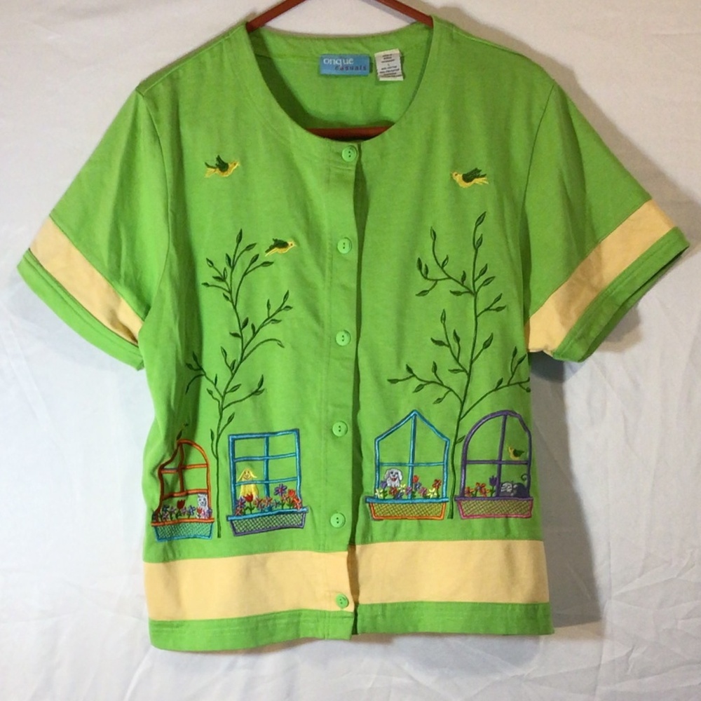 Onque casual top women’s large green embroidered birds spring artsy garden